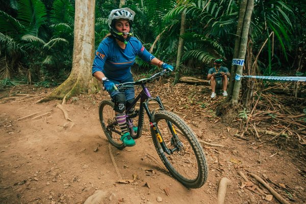 Accelerate your game: effective techniques for uk basketball athletes to boost speed and reflexes in defensive situations